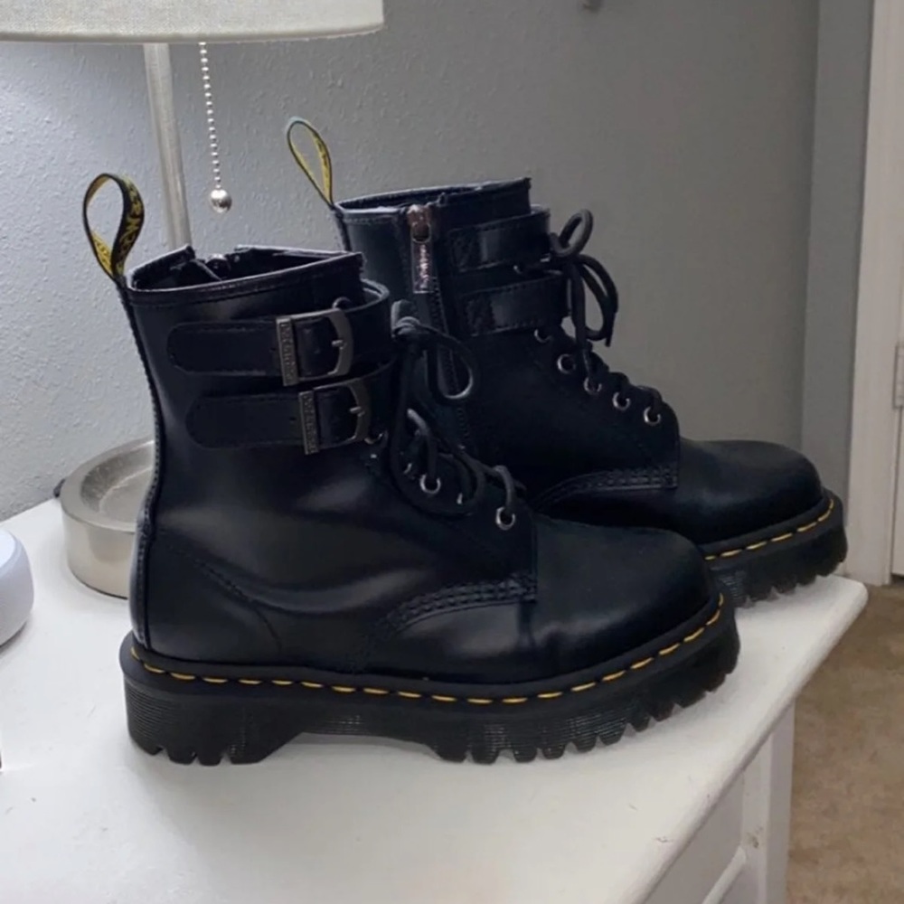 Dr. marten boots